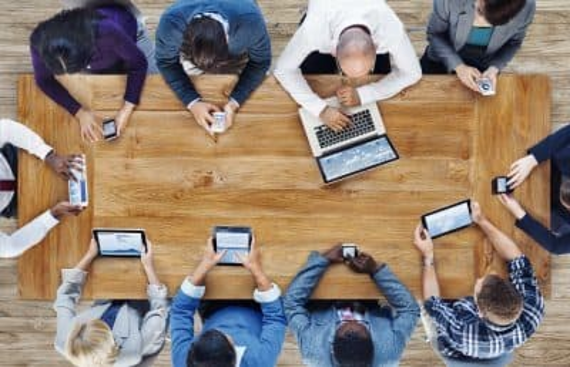 Les technologies : cyberdépendance et déséquilibre
